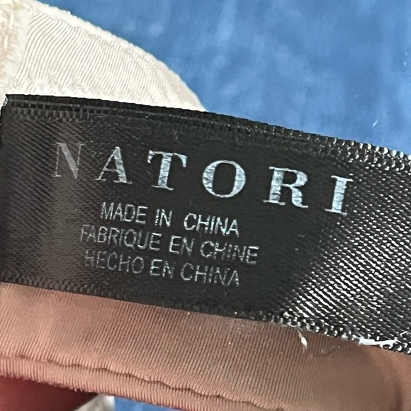 Natori Bra 34DD - Picture 3 of 6